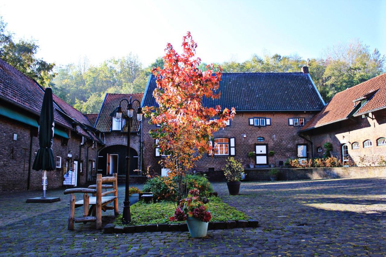 Landgoed Overste Hof Hotel Landgraaf Exterior photo